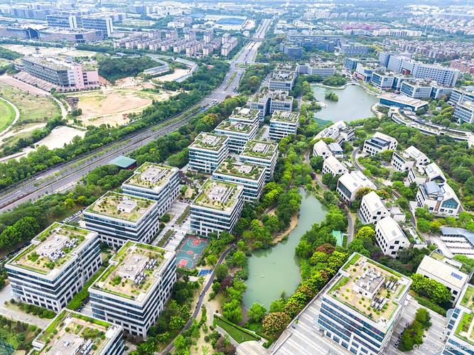 杭州科技园 工厂与经济的脉搏交织出未来蓝图